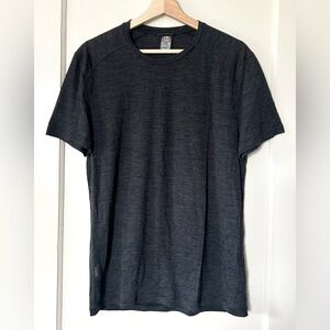 Icebreaker Men's Cool-Lite Sphere Short Sleeve Crewe M Heathered Charcoal